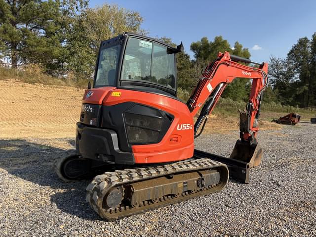 Image of Kubota U55-5 equipment image 3