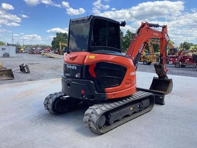 Image of Kubota U55-5 equipment image 3