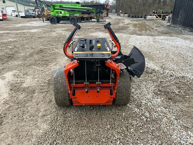 Image of Kubota WHF19NC-52-2 equipment image 2