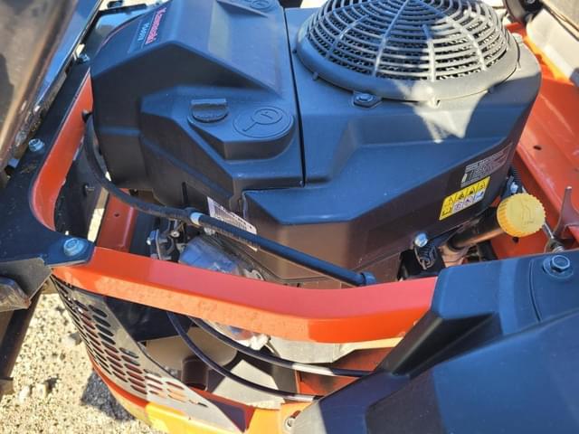 Image of Kubota Z411 equipment image 2