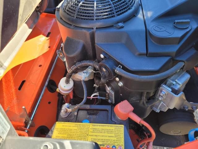 Image of Kubota Z411 equipment image 4