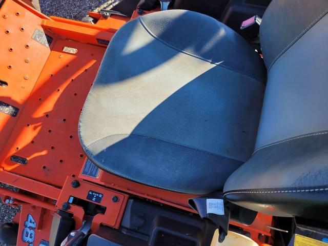 Image of Kubota Z411 equipment image 3