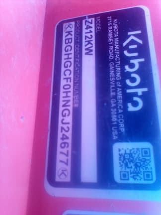 Image of Kubota Z412KW equipment image 2