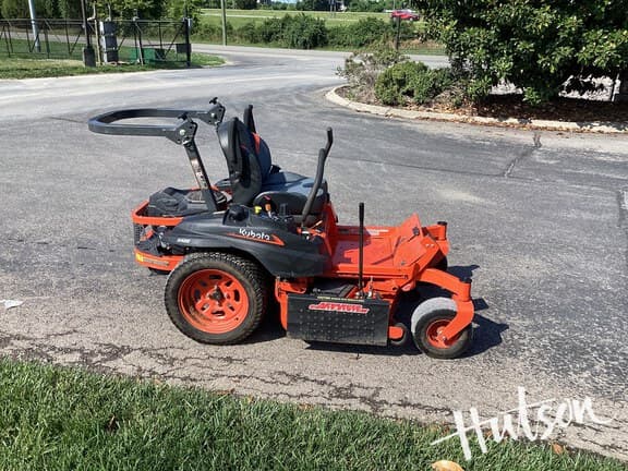 Image of Kubota Z422KW equipment image 2
