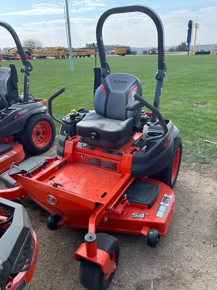 2022 Kubota Z422 Equipment Image0