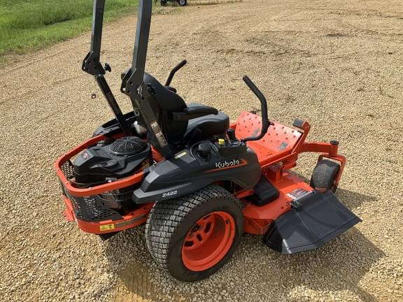 Image of Kubota Z422 equipment image 3