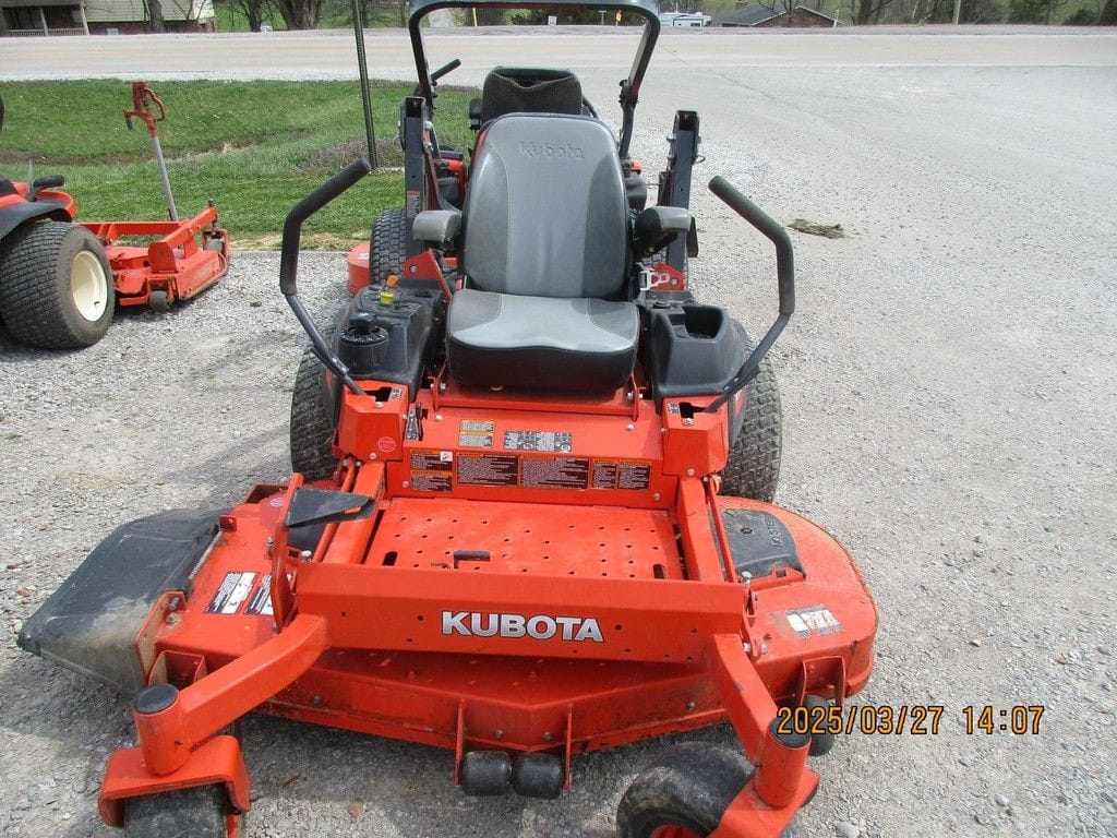 Main image Kubota Z725