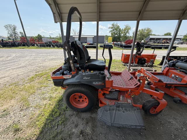 Image of Kubota Z724X equipment image 2