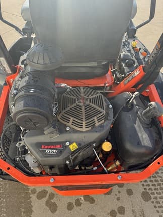 Image of Kubota Z726X equipment image 4