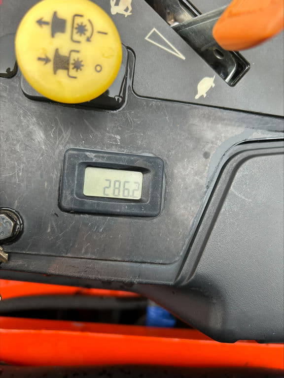 Image of Kubota Z726XKW-3-60 equipment image 4