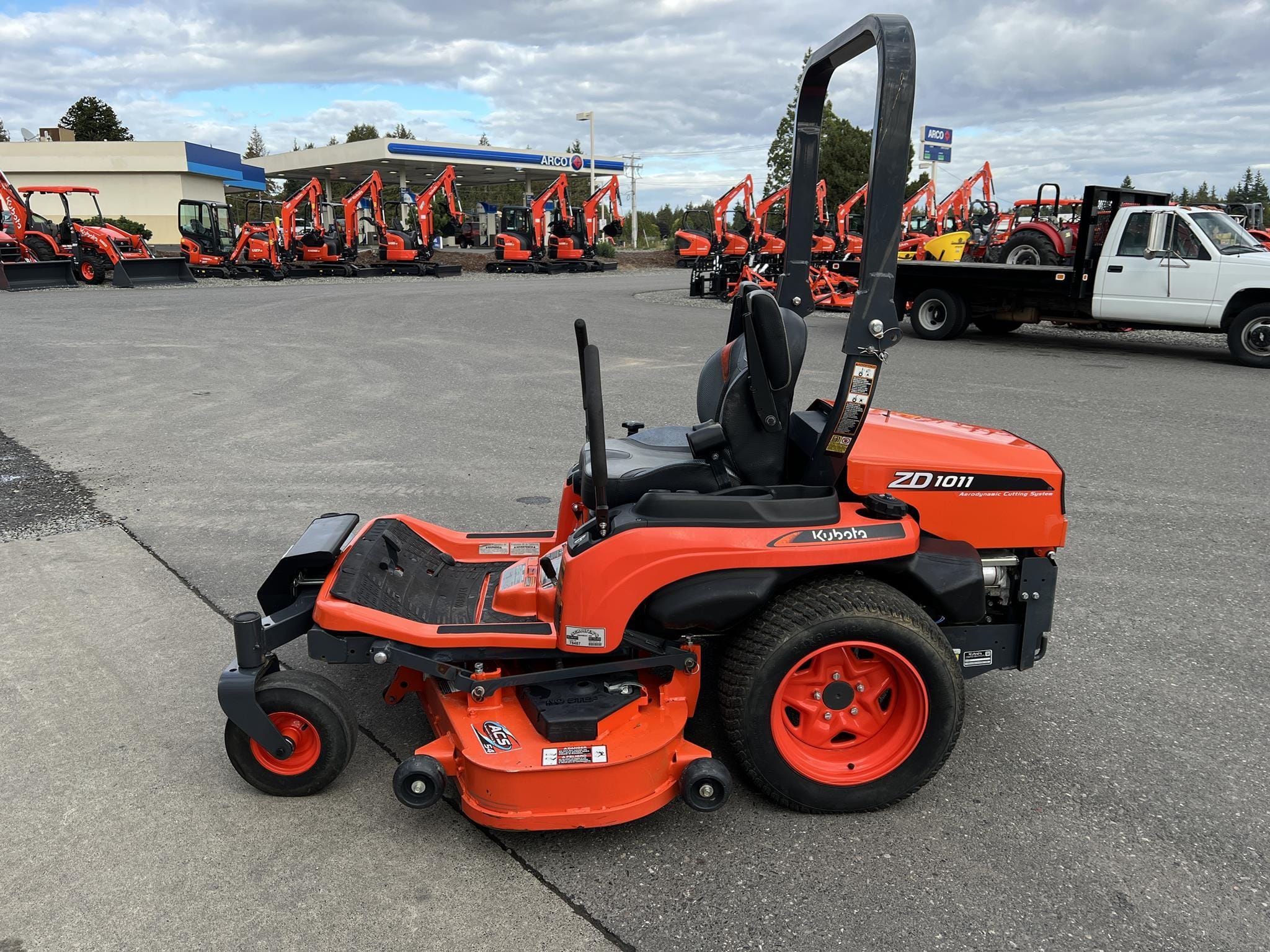 2022 Kubota ZD1011-3-54 Equipment Image0