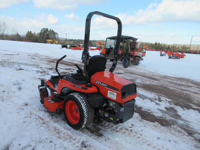 Image of Kubota ZD1011 equipment image 2