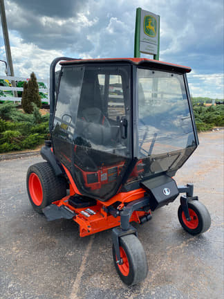 Image of Kubota ZD1211 equipment image 2