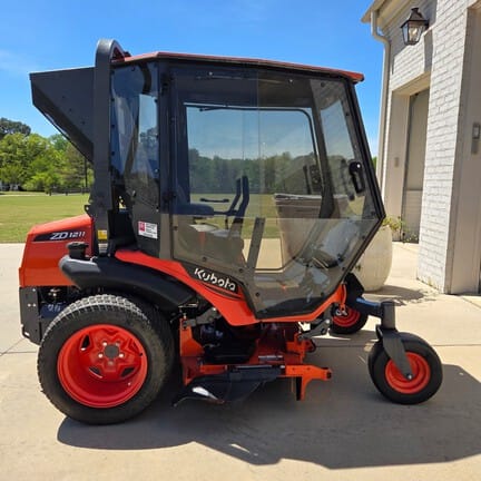 2022 Kubota ZD1211 Equipment Image0