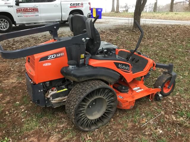 Image of Kubota ZD1211 equipment image 1