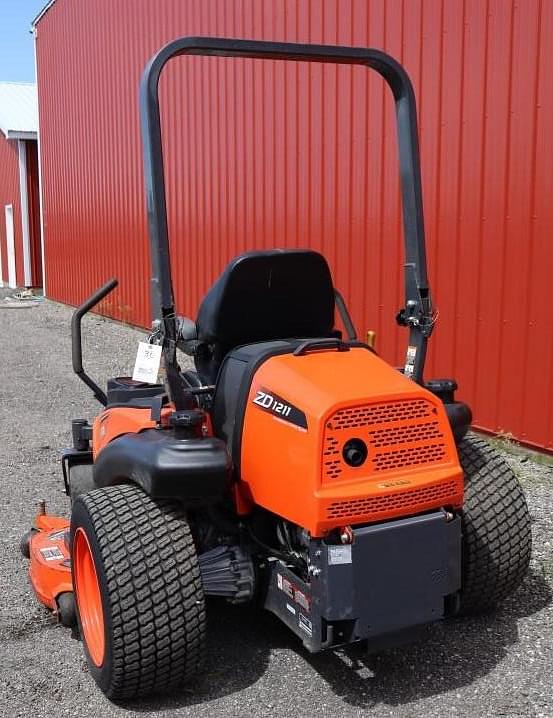 Image of Kubota ZD1211 equipment image 1