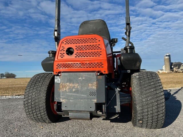 Image of Kubota ZD1211L-3-72 equipment image 2