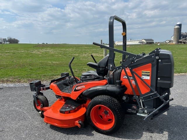 Image of Kubota ZD1211L-3-72 equipment image 1