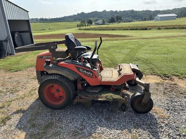 Image of Kubota ZD1211L equipment image 3