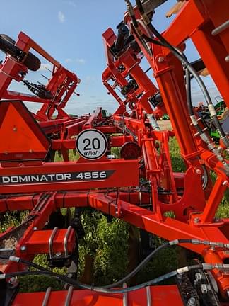 Image of Kuhn Krause Dominator 4856 equipment image 4