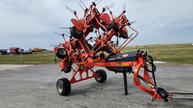 Image of Kuhn GF10812T equipment image 1