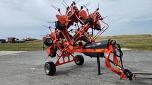 2022 Kuhn GF10812T Image