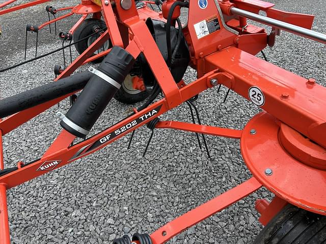 Image of Kuhn GF5202THA equipment image 2