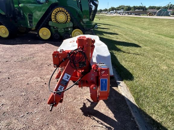 Image of Kuhn GMD240HD equipment image 3