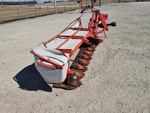 Image of Kuhn GMD310HD equipment image 2