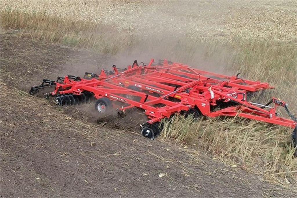 Image of Kuhn Krause Excelerator XT 8010 Primary Image