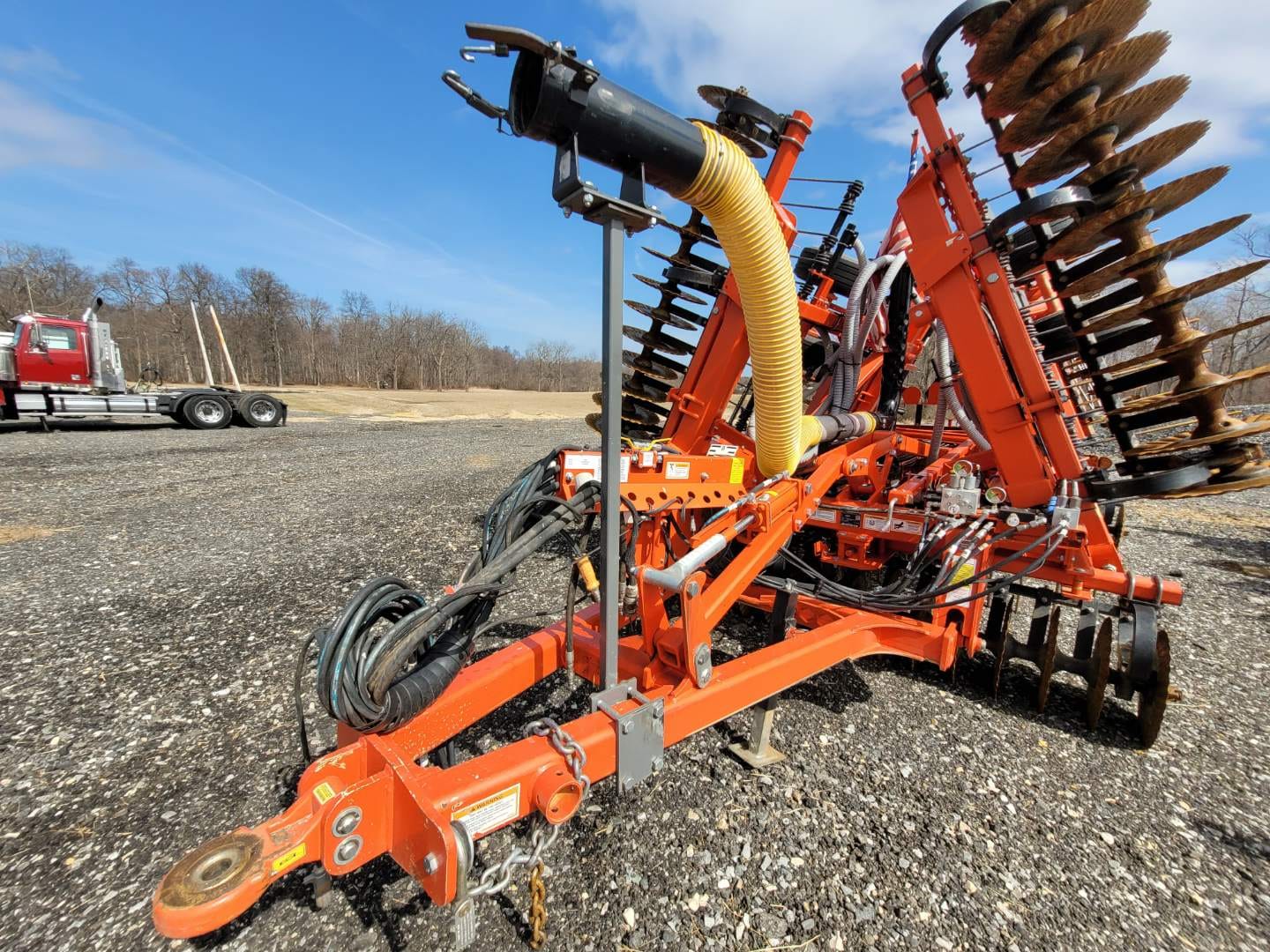 2022 Kuhn Krause Excelerator XT 8010-25 Equipment Image0