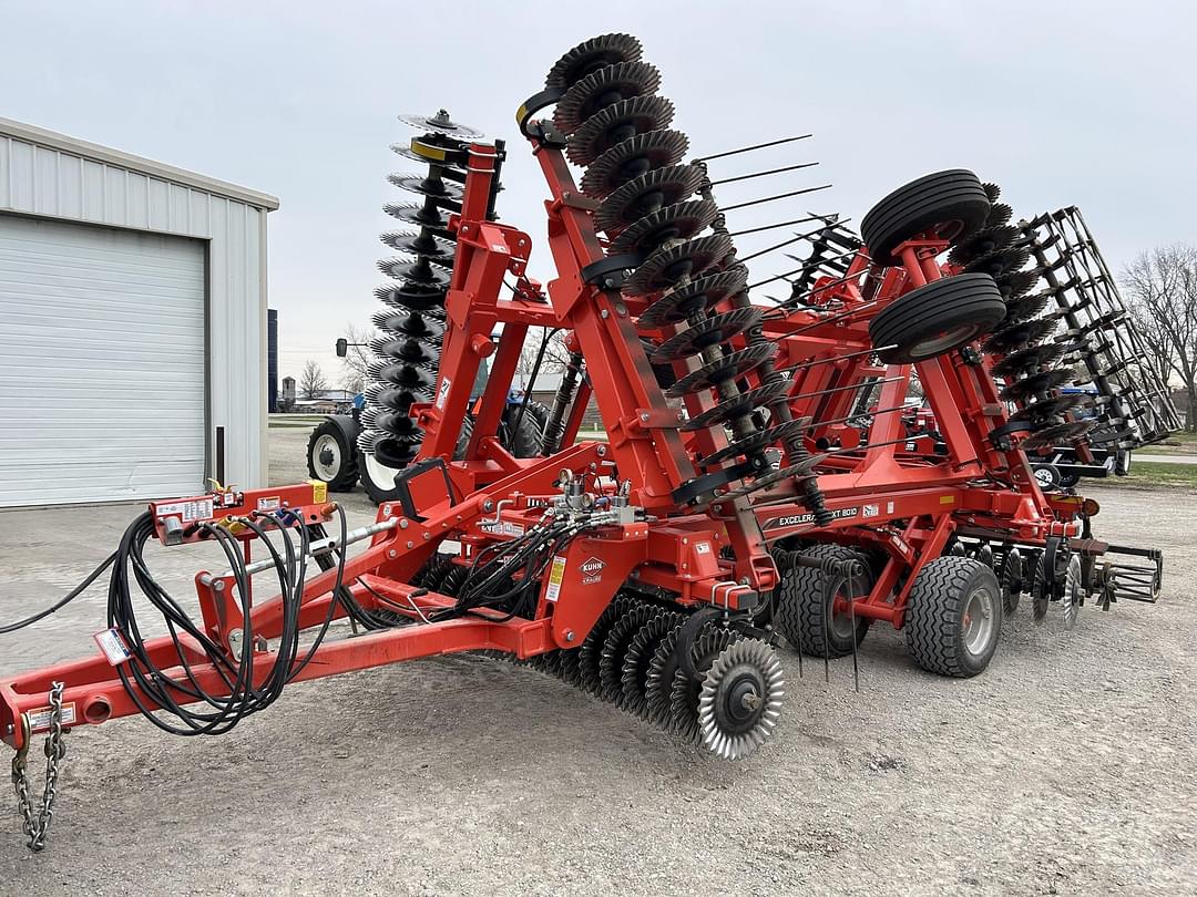 Image of Kuhn Krause Excelerator XT 8010 Primary image