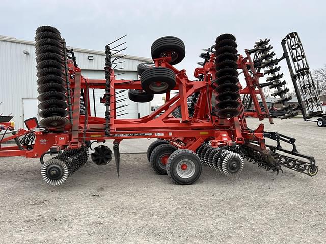 Image of Kuhn Krause Excelerator XT 8010 equipment image 1
