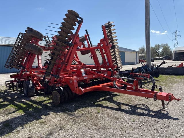 Image of Kuhn Krause Excelerator XT 8010-30 equipment image 2