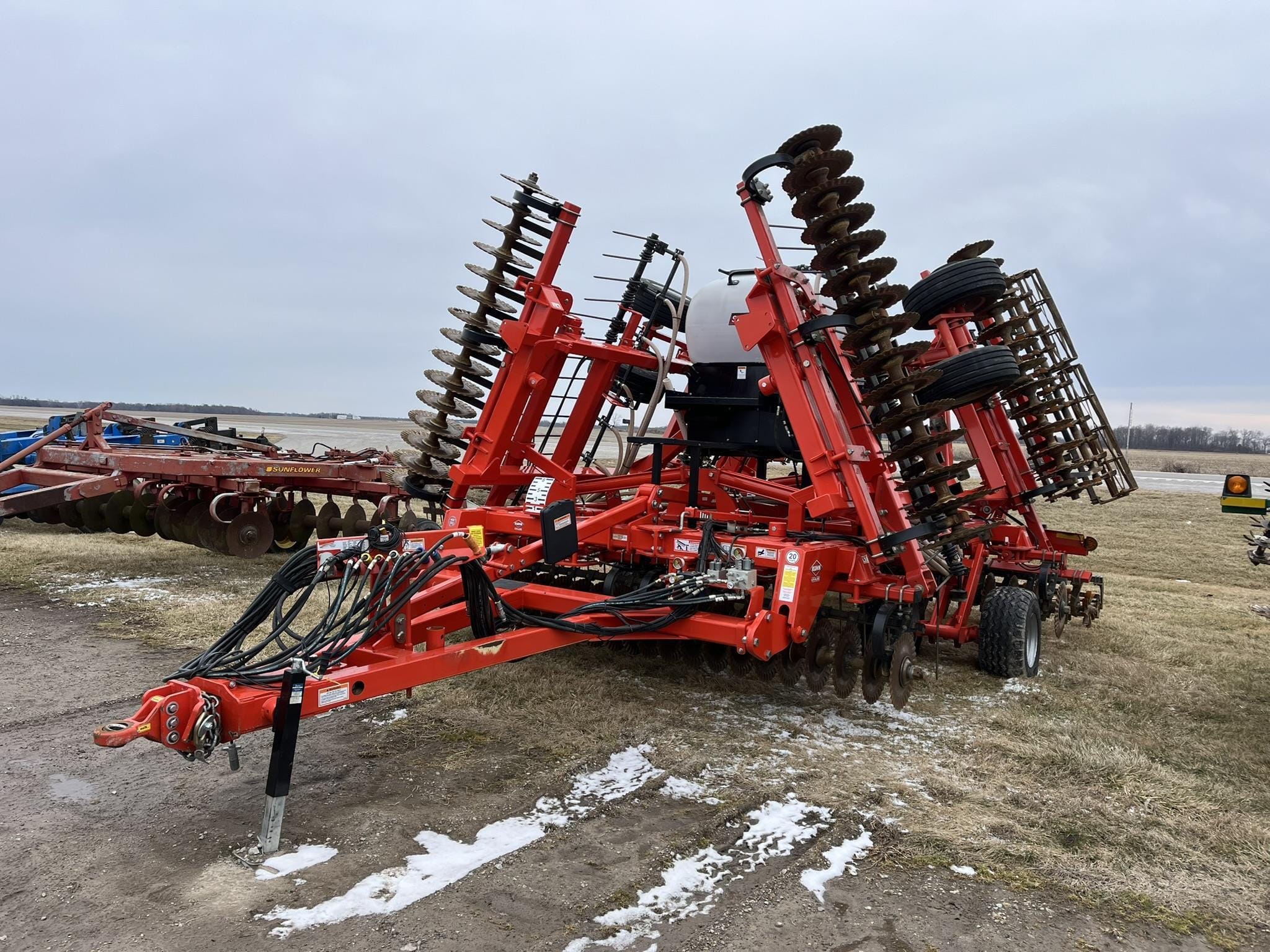 2022 Kuhn Krause Excelerator XT 8010-30 Equipment Image0