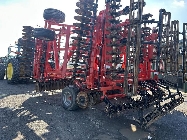 Image of Kuhn Krause Excelerator XT 8010 equipment image 3