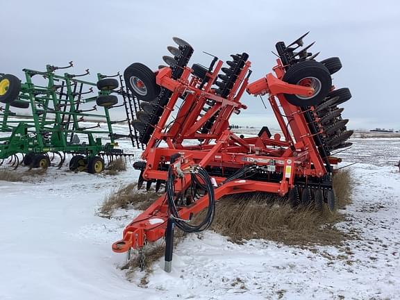 Image of Kuhn Krause Interceptor 8050 equipment image 4