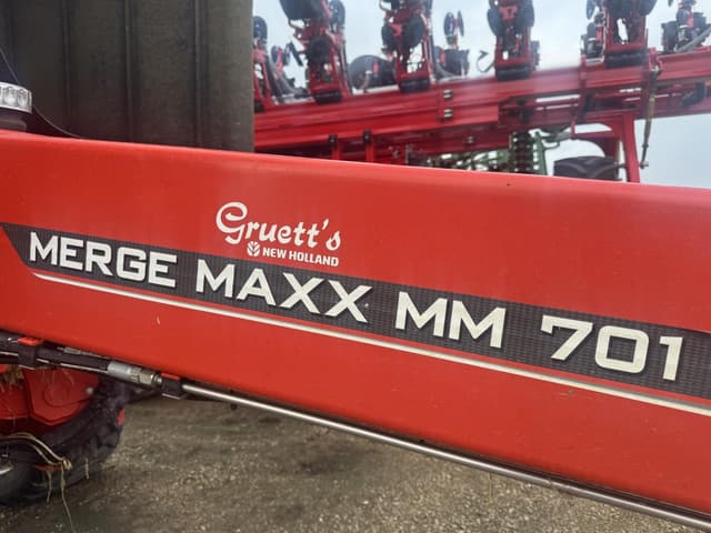 Image of Kuhn Merge-Maxx MM701 equipment image 1