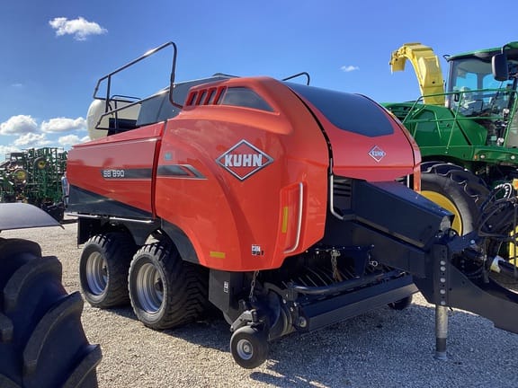 2022 Kuhn SB890 Equipment Image0