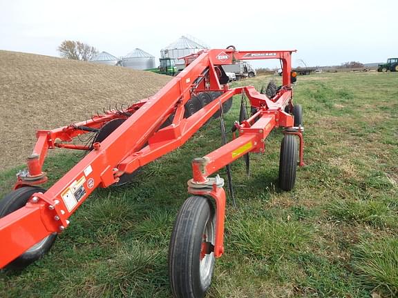 Image of Kuhn SR600 GII equipment image 3