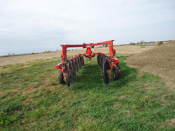 Image of Kuhn SR600 GII equipment image 1