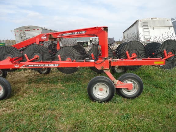 Image of Kuhn SR600 GII equipment image 4