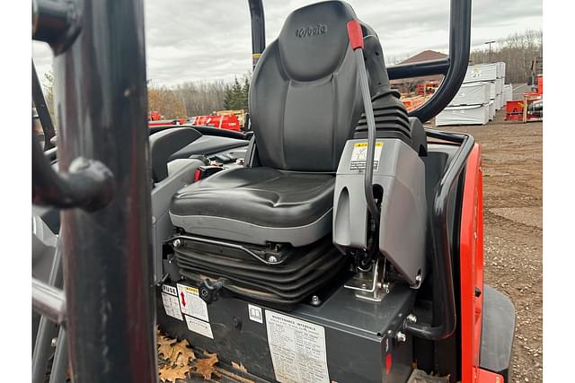 Image of Kubota KX040-4 equipment image 3