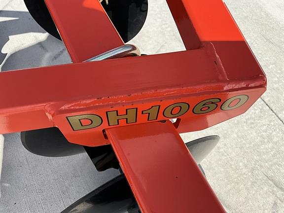 Image of Land Pride DH1060 equipment image 4