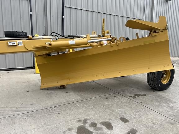 Image of Landoll 1030RS equipment image 2
