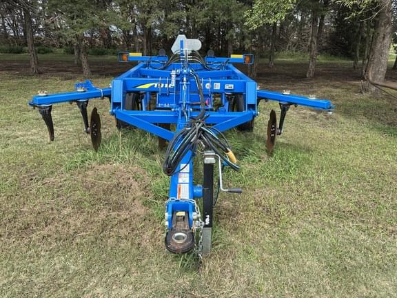 Image of Landoll 1910-11 equipment image 2