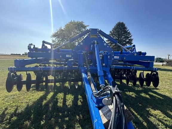 Image of Landoll 2411 equipment image 3