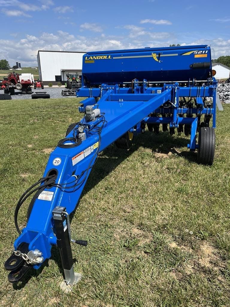 2022 Landoll 5211 Equipment Image0