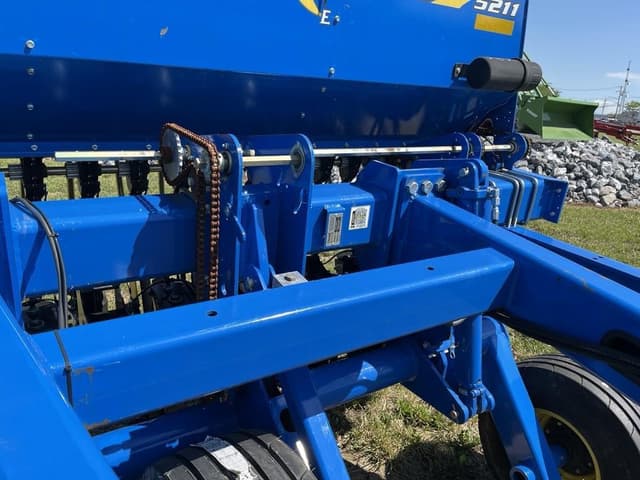 Image of Landoll 5210 equipment image 2