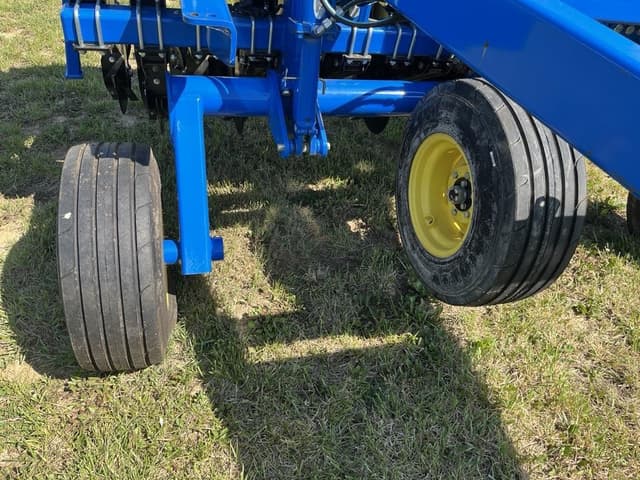 Image of Landoll 5210 equipment image 3